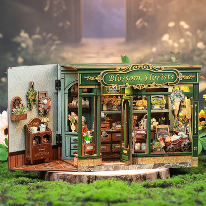 Boo｜Tots DIY Dollhouse Kit | Blossom Florists